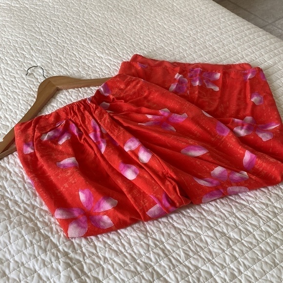 Tropical top and skirt. - Picture 9 of 11